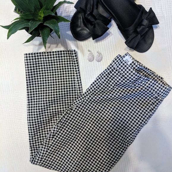 GAP Pants - Black & White Gingham Gap Slim City Crop Pants